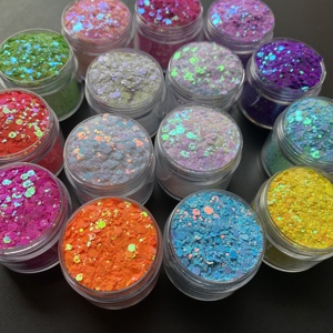 Paillettes Chunky Iridescentes Carrées de 4 oz, Mélange de Paillettes Arc-en-ciel pour le Corps, Vente en Gros - Product Image 6