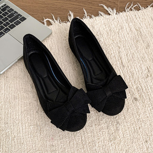 Vintage Versatile Solid Round Head Loafers Women 2025 Winter Tassel <b>Soft</b> Sole Fleece Lined Warm Slip-On Flat <b>Shoes</b> - Product Image 6