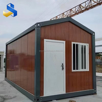 Kit de villa modulaire préfabriquée avec toit triangulaire, conteneur habitable et panneaux sandwich, conception en kit plat