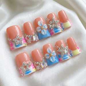 Unghie Finte Press-On All'Ingrosso, Corte, di Lusso, Fatte a Mano, Stile Duckbill Flare Y2K, per Feste, Unghie Artificiali in Offerta - Product Image 3