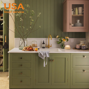 Armadio a Muro di Qualità <span class=keywords><strong>per</strong></span> Noleggio con Frontale Lavabile, Bordi Resistenti, Progettato <span class=keywords><strong>per</strong></span> un Rapido Cambio tra le Noleggiose - Product Image 1