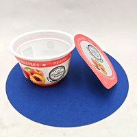 95mm 200ml plastic fruityoghurtbeker met verzegelde foliedeksel