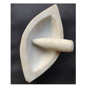 Utensilio de cocina único hecho a mano, mortero de mármol blanco y amoladora de mazo - Product Image 4