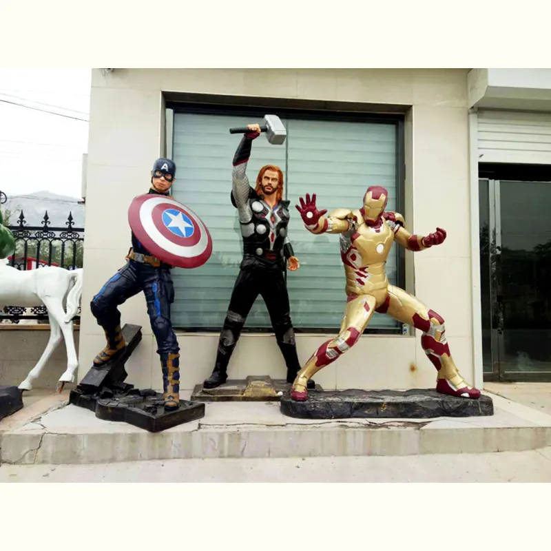 Estatua de superhéroe de la película tamaño real de personaje de resina para exposición