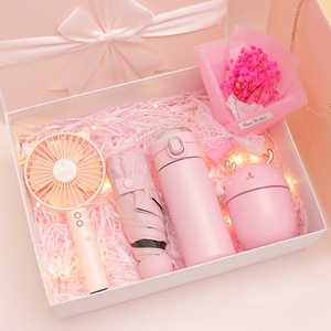 Hermosos Ramos <span class=keywords><strong>de</strong></span> Flores, Ventilador <span class=keywords><strong>de</strong></span> Vacío, Sombrilla y Humidificador, Set <span class=keywords><strong>de</strong></span> Regalo para Mamá, Día <span class=keywords><strong>de</strong></span> la Madre, Regalo <span class=keywords><strong>de</strong></span> Boda, <span class=keywords><strong>Seguro</strong></span> Automotriz - Product Image 1
