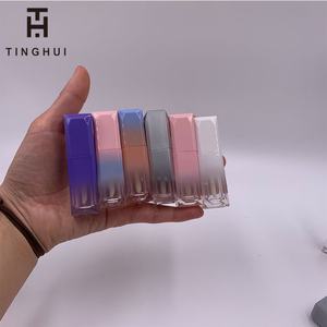 Envase Vacío para Lápiz Labial en Forma Cuadrada, Precio de Fábrica, Tubo de Brillo Labial en Degradado Blanco y Rosa - Product Image 3