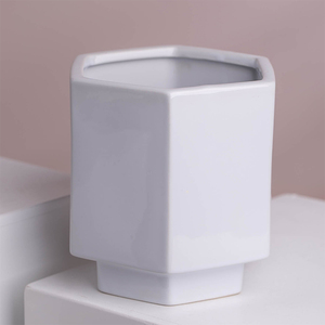 Maceta decorativa de porcelana con forma hexagonal para jardín, diseño moderno <span class=keywords><strong>del</strong></span> <span class=keywords><strong>norte</strong></span> de Europa - Product Image 3