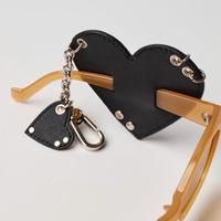 Porte-lunettes en cuir PU en forme de cœur, clip portable pour lunettes avec breloque porte-clés, pochette de rangement anti-rayures pour sac