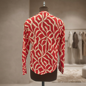 Blusa de Popelina 100% Algodón con Estampado Geométrico Rojo para Mujer, Manga Larga, Cuello en V, Botones, Ecológica, Informal, Corte Regular, para Todas las Temporadas - Product Image 4