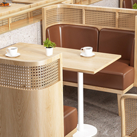 XZY OEM Mobilier de restaurant haut de gamme en bois massif et cuir, chaise de salle à manger, table de café, combinaison bar européen, style occidental