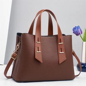 Nouveau design Sac à main fourre-tout en similicuir pour femme avec fermeture éclair, intérieur spacieux, grande capacité, élégant et décontracté - Product Image 4