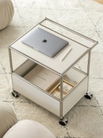 Chariot mobile modulaire de style Bauhaus du milieu du siècle avec roulettes en acier inoxydable, rangement personnalisable pour salon et meubles de canapé