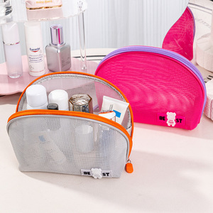 Bolsa de maquillaje semicircular para vacaciones, bolsa de maquillaje de viaje, bolsa de almacenamiento de malla portátil, mini bolsa de maquillaje de gran capacidad, sensación de lujo - Product Image 5