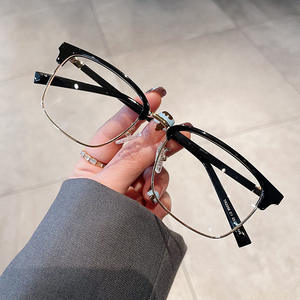 Gafas de Hombre Qianai con Media Montura S2-2206, Tamaño Mediano, Lentes de PC con Protección Anti Luz Azul, Diseño Cuadrilateral - Product Image 4