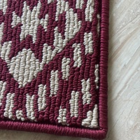 Tapis d'escalier Tapis auto-adhésif fabriqué en fil PP Lavable Support antidérapant Durable et résistant Tapis d'escalier respectueux des animaux domestiques