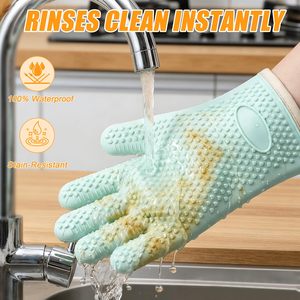 Non-Slip <b>Silicone</b> Oven Mitts with Soft Cotton Lining - Product Image 3