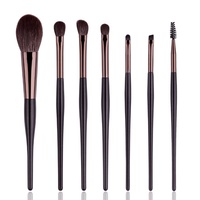 Ensemble de 7 pinceaux de maquillage professionnels en poils de chèvre naturels de haute qualité, avec manche en bois, étiquette privée personnalisée, vente en gros