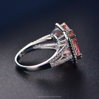 Bague de fiançailles classique en laiton avec zircon carré rose, grande et imposante, pour femme, idéale pour les soirées