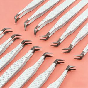 แหนบต่อขนตาปลายไฟเบอร์สีขาว ดำ เบจ แบรนด์ส่วนตัว โลโก้สั่งทำได้ แหนบต่อขนตาแบบวอลลุ่มปลายไฟเบอร์ แหนบต่อขนตาปลายไฟเบอร์ - Product Image 1