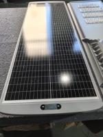 Farola LED Solar Integrada de 100W, IP65 Resistente a la Lluvia y Nieve, con Sensor de Lluvia, Encendido Automático, Doble CCT, Iluminación de Seguridad para Exteriores