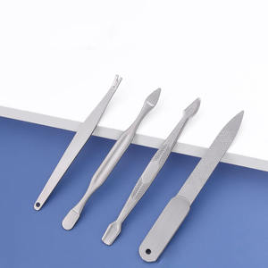 Kit per Manicure e Pedicure in acciaio inossidabile da 15 pezzi Set di tagliaunghie portatile da viaggio per la cura delle cuticole e delle unghie - Product Image 5