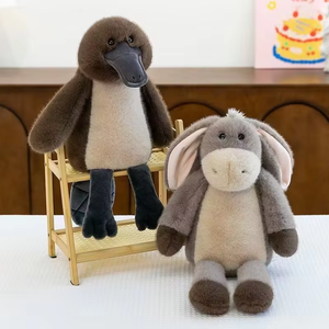 Adorables y Lindos Muñecos de Peluche y Juguetes con Forma de Animales Hechos de Poliéster y Algodón PP para Decoración del Hogar y Regalos Navideños - Product Image 4