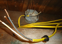 Boîtier de plafonnier octogonal galvanisé de 4 pouces (2-1/8 po) pour ventilateur, boîte de jonction métallique compatible avec les conduites EMT pour les États-Unis, l'Amérique latine et le Moyen-Orient