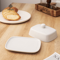 FENN Stockage de fromage de style moderne Forme rectangulaire Mantequillero en céramique blanche Conteneur à beurre Plat à beurre personnalisé avec couvercle