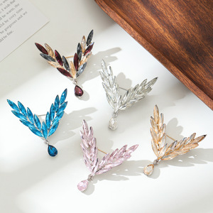 Broche Ailes d'Ange en Alliage Plaqué Or avec Strass, Épingle de Mode pour Femme, Cadeau pour Fiançailles, Mariage, Fête - Product Image 2