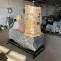 Machine à granulés portable monophasée 220V 4Kw pour transformer la paille de riz, la paille et la sciure de bois en granulés de combustible renouvelable pour le chauffage domestique