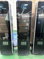 Système tout-en-un de station de recharge pour véhicules électriques avec barrière de stationnement ANPR et reconnaissance automatique des plaques d'immatriculation pour l'accès des véhicules