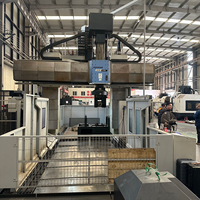 Centre d'usinage à portique 5 axes Doosan de Corée du Sud pour la production en série de grandes moules et d'outillage automobile