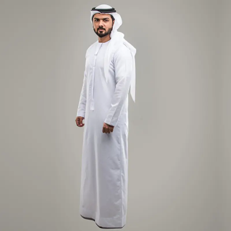 Großhandel Naher Osten Oman Robe Männer Polyester Katar Rundhals Arabian Thobe Arab Herren Robe