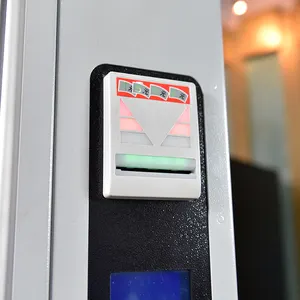 Distributeur automatique combiné de snack d'eau Wechat Pay, distributeur automatique de nourriture glacée jouet Pizza boisson petit