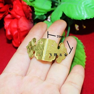 Protection d'angle en laiton Yunchang Hardware 50x20 mm bronze antique pour poignée de meuble ou boîte - Product Image 5