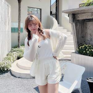 Conjunto de Protección Solar Talla Grande para Mujer, Top con Capucha de Tencel, Pantalones Cortos de Pierna Ancha con Cintura Elástica, UPF 50, Color Sólido N8070 N8071 - Product Image 4