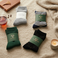 Emballage de chaussettes personnalisé avec logo, étiquettes, manchons, papier kraft, carton, emballage de chaussettes en gros