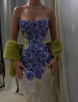 Robe de soirée sirène élégante en sequins bleus floraux sans bretelles LM D123, avec appliques en cristal vert