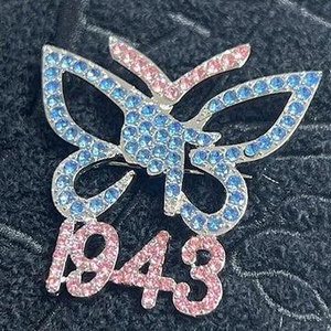 Nuevo diseño Gamma Phi Delta 1943 alfileres de joyería bebé rosa azul con incrustaciones de mariposa esmalte GPD insignia de aleación de Metal broche de hermandad griega - Product Image 3