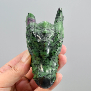 Crânes de cristal sculptés à la main en zoïsite rubis naturel, ornements de tête de dragon, pierres précieuses de guérison Reiki, décoration en gros - Product Image 3