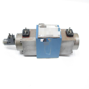 Controllore Programmabile per Valvola di Controllo Proporzionale Idraulica Plc 4WRE-10-E32-1124Z4M - Product Image 1