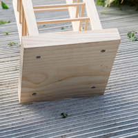 Mangeoire à foin en bois 24,6x36,5 cm avec crochets, support suspendu pour herbe, pour lapin, cochon d'Inde, cage ou enclos