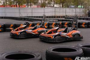 Go-Kart Eléctrico <span class=keywords><strong>de</strong></span> Pista Pequeña con Radio <span class=keywords><strong>de</strong></span> Giro <span class=keywords><strong>de</strong></span> 2.5m, Equipado con Chasis Compacto, Control Más Ligero e Ideal para Circuitos Estrechos - Product Image 4