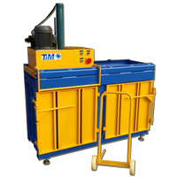 Compacteur de déchets en carton, papier et plastique avec deux chambres de pressage