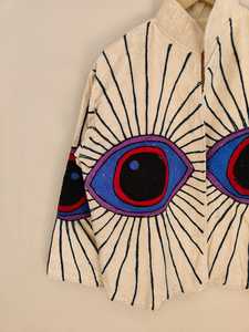 Blouson Bomber en Velours Blanc Brodé avec un Oeil Maléfique Fait Main Hiver Boho Tribal Réversible Respirant Écologique Manches Courtes - Product Image 3