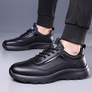 รองเท้าหนังลำลองผู้ชายพื้นหนา ส้นเตี้ย บุนุ่ม ใส่ทำงานได้ รองเท้าทรง Chunky - Product Image 4