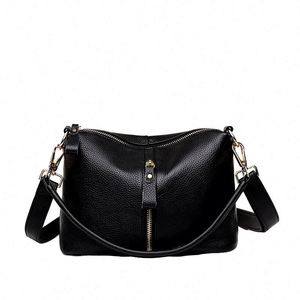 Bolso de Mano de Ratán con Forma de Flamenco Rosa para Mujer, Bolso de Moda Hecho a Mano en Vietnam - Product Image 1