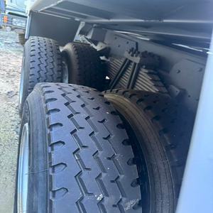 Camion à benne basculante Howo à conduite à gauche, marque chinoise, 60 tonnes, poids lourd, matériel de construction, diesel d'occasion - Product Image 4