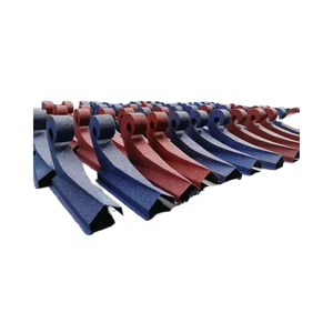 Tuiles de toiture de style traditionnel, isolantes thermiquement, étanches, avec garnitures profilées pour le sommet - Product Image 3