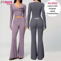 Ensemble de yoga pour femmes avec logo personnalisé, col en V, manches longues, pantalon évasé, tissu brossé au toucher crémeux, décontracté pour l'extérieur, course à pied, sport, yoga